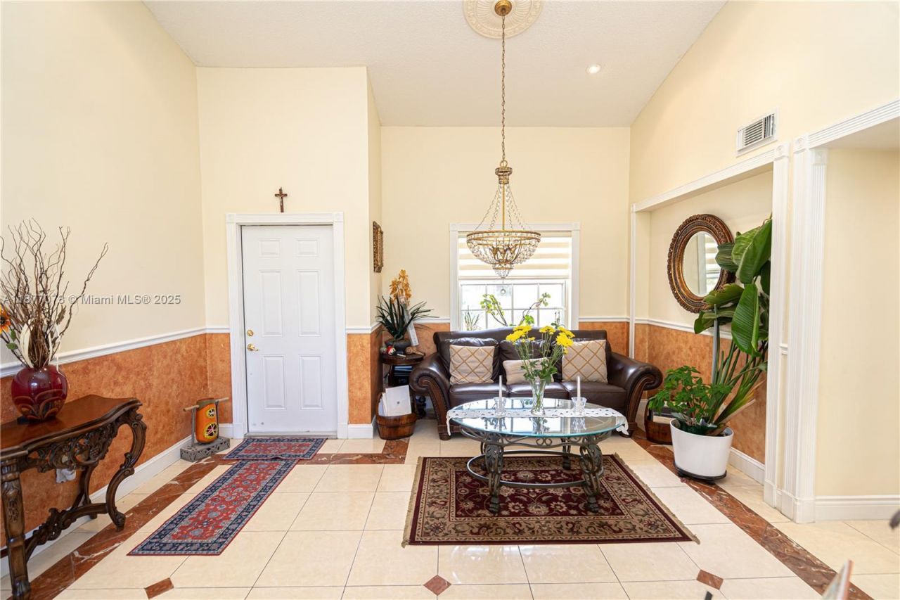 15905 SW 83rd Ter, Miami, FL 33193 Photo