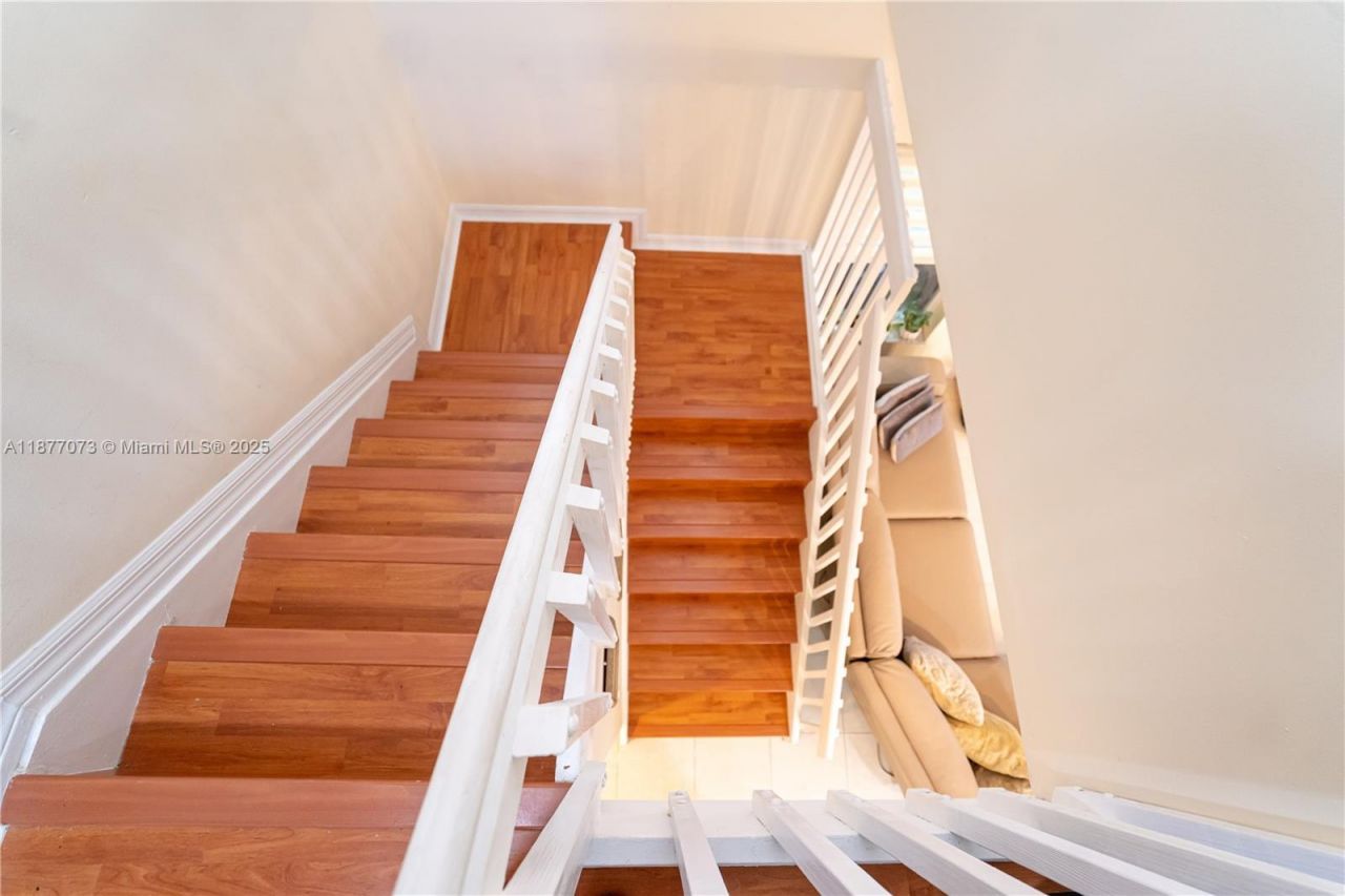 15905 SW 83rd Ter, Miami, FL 33193 Photo