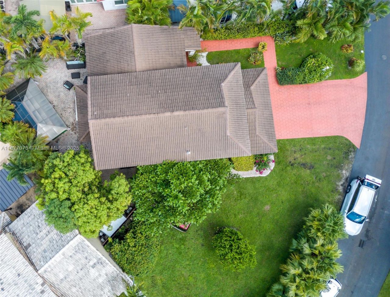 15905 SW 83rd Ter, Miami, FL 33193 Photo