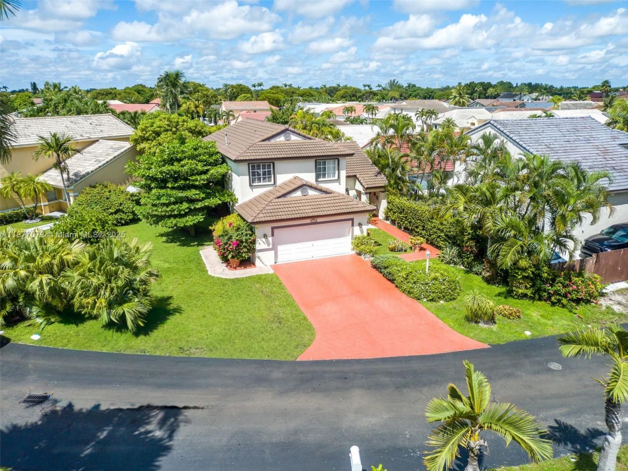 15905 SW 83rd Ter, Miami, FL 33193 Photo