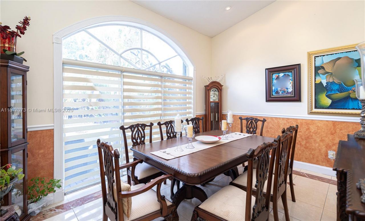 15905 SW 83rd Ter, Miami, FL 33193 Photo