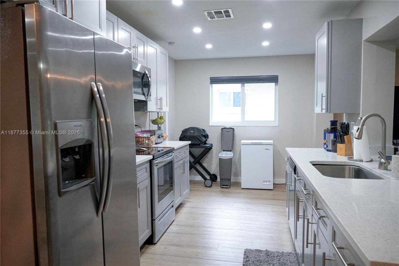 4401 NW 45th St, Tamarac, FL 33319 Photo