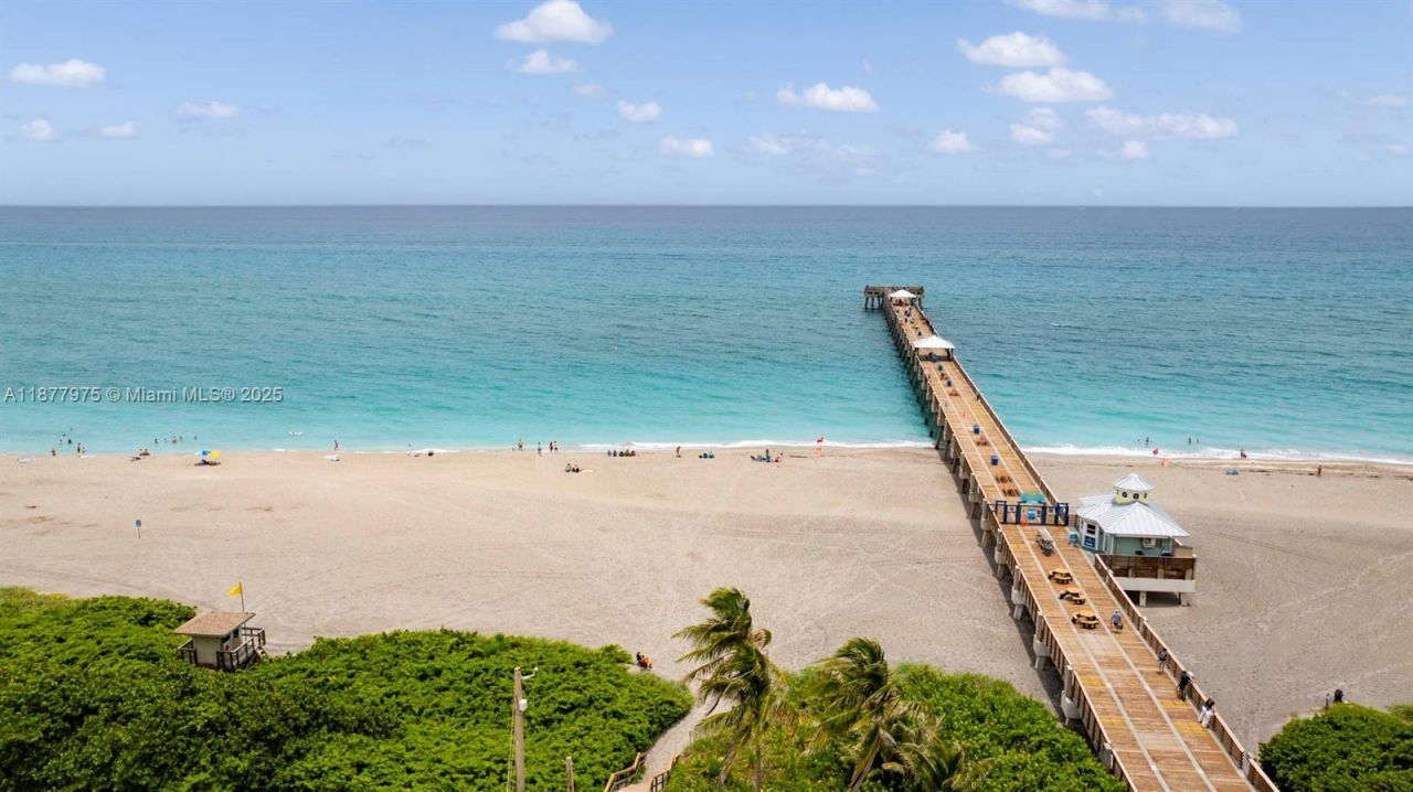 140 Ocean Breeze Dr, Juno Beach, FL 33408 Photo