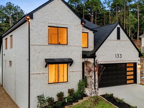 Little Rock, AR 72223