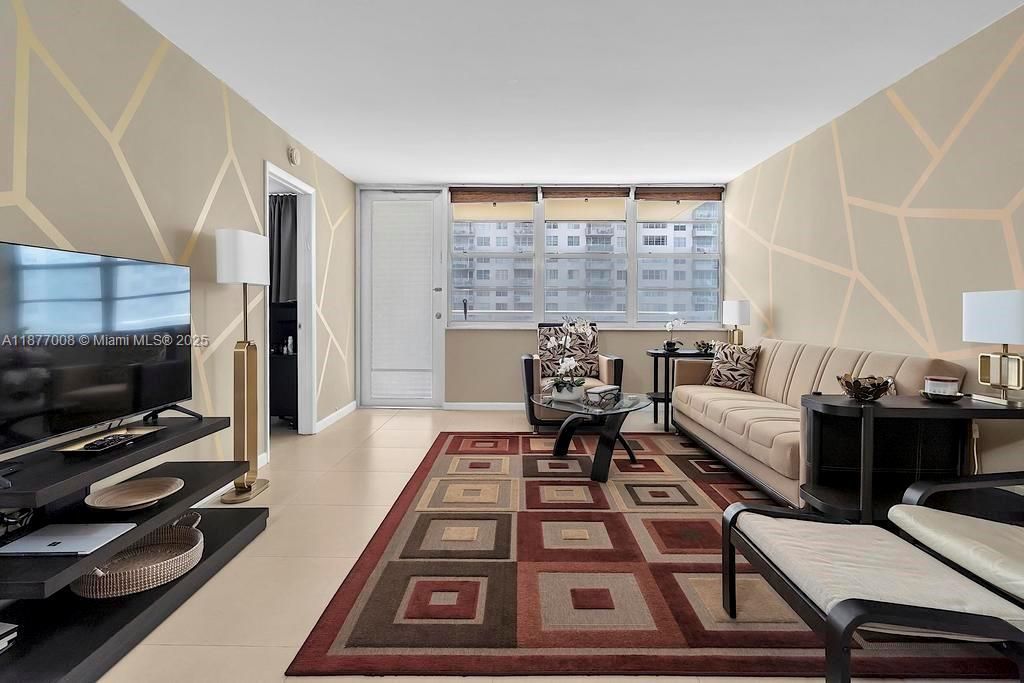 251 174th St, Unit 708, Sunny Isles Beach, FL 33160 Photo