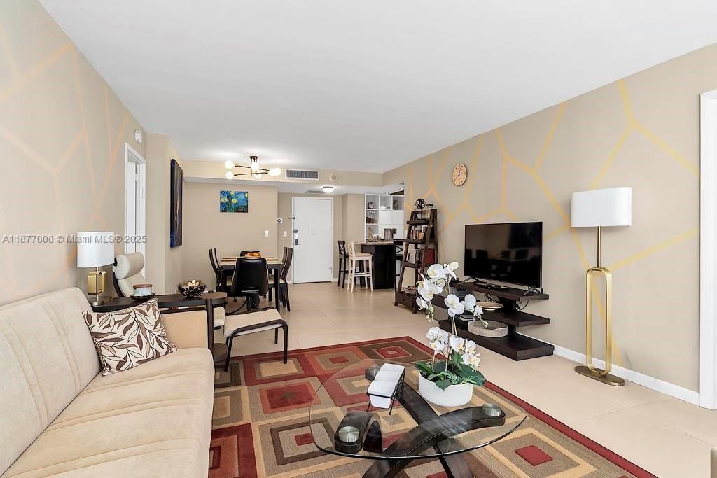 251 174th St, Unit 708, Sunny Isles Beach, FL 33160 Photo