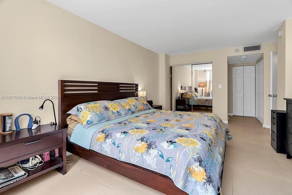 251 174th St, Unit 708, Sunny Isles Beach, FL 33160 Photo