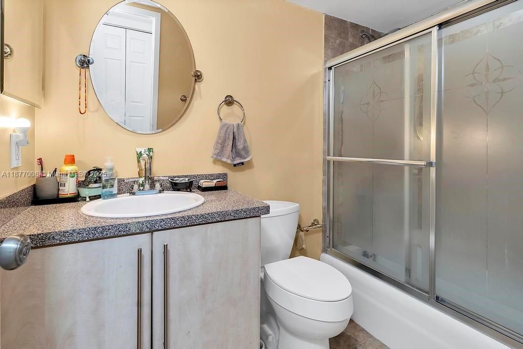 251 174th St, Unit 708, Sunny Isles Beach, FL 33160 Photo