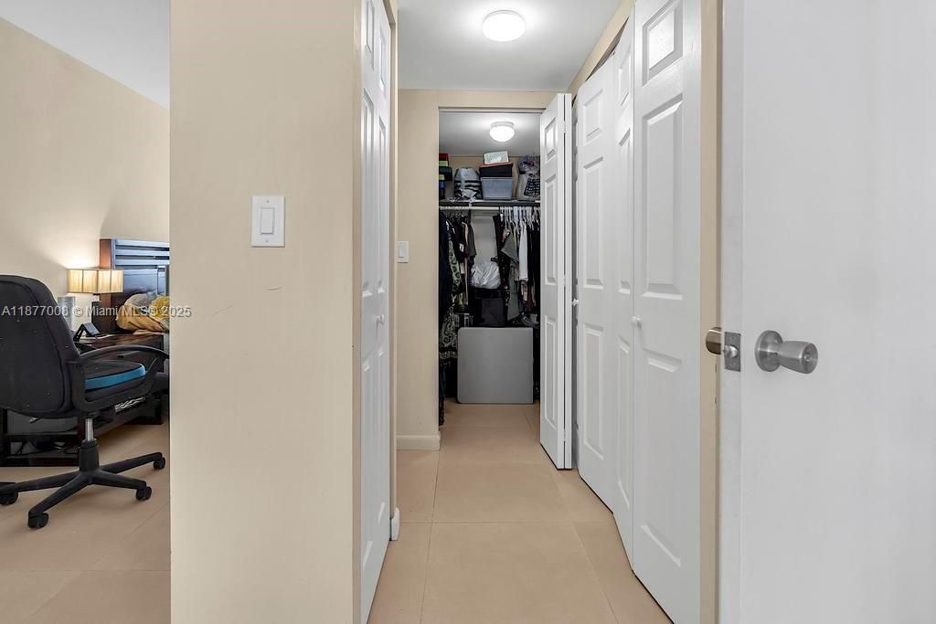 251 174th St, Unit 708, Sunny Isles Beach, FL 33160 Photo