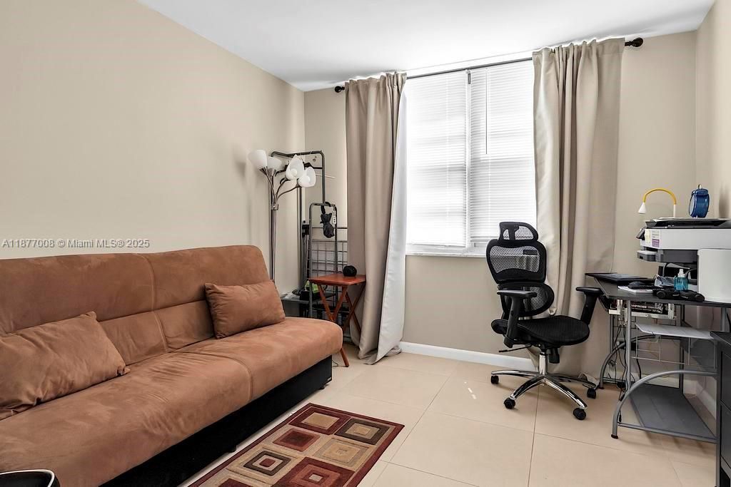 251 174th St, Unit 708, Sunny Isles Beach, FL 33160 Photo