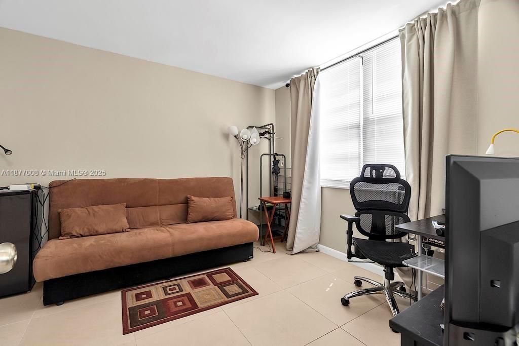 251 174th St, Unit 708, Sunny Isles Beach, FL 33160 Photo