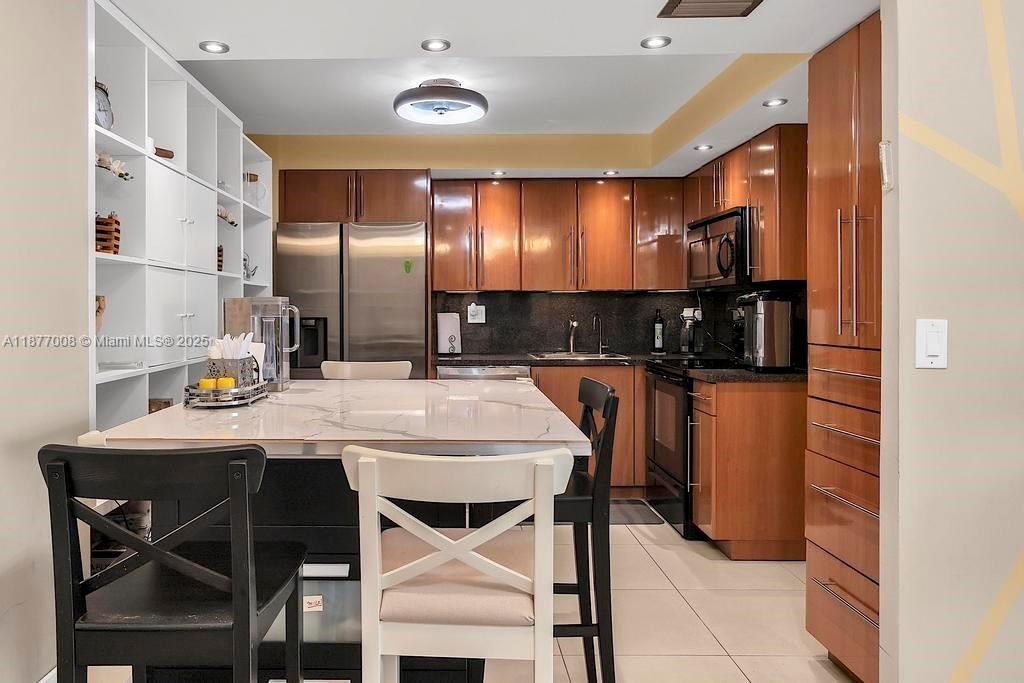 251 174th St, Unit 708, Sunny Isles Beach, FL 33160 Photo