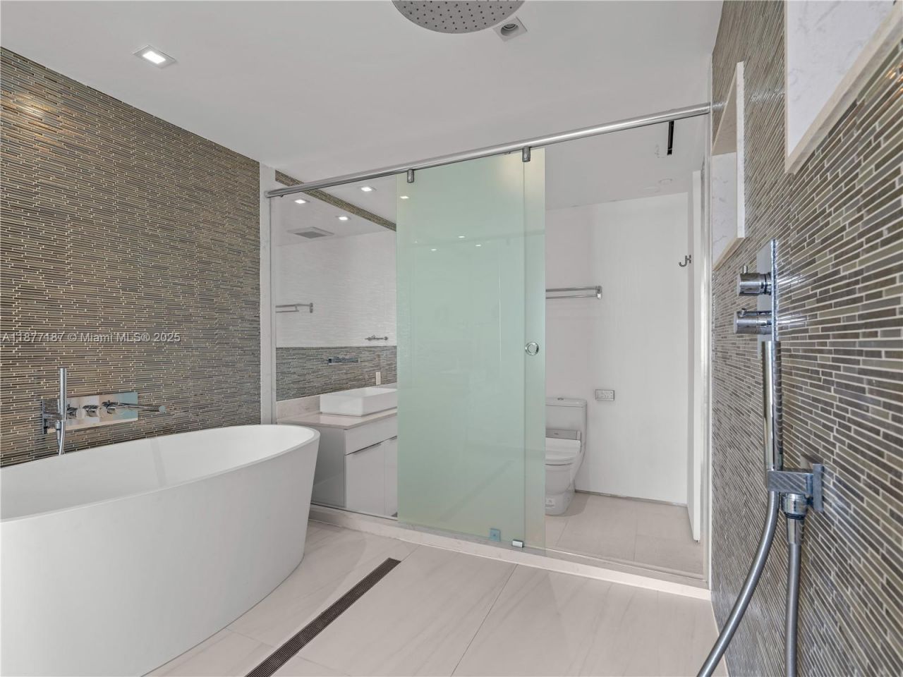 8011 Fisher Island Dr, Unit 8011, Miami Beach, FL 33109 Photo