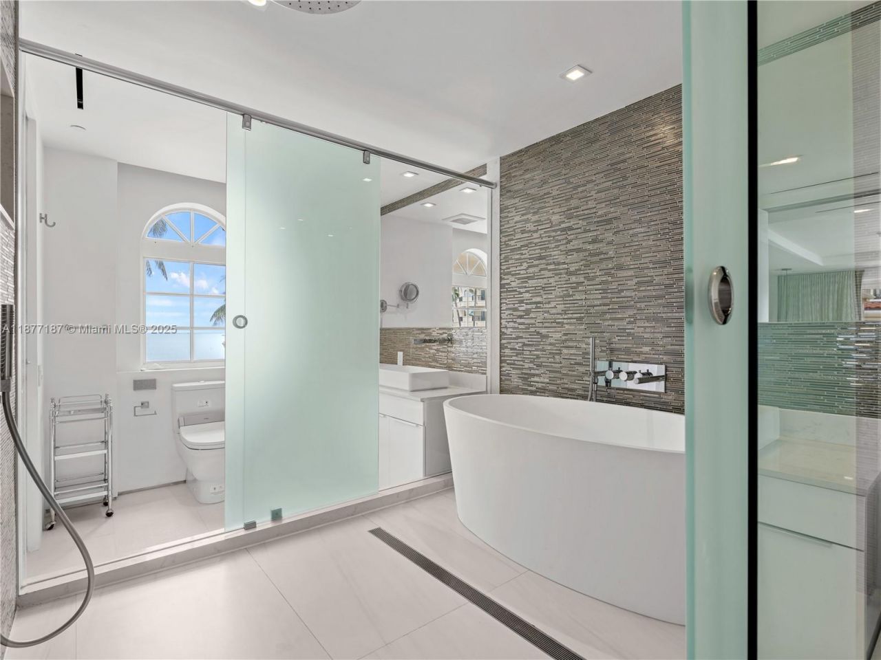 8011 Fisher Island Dr, Unit 8011, Miami Beach, FL 33109 Photo