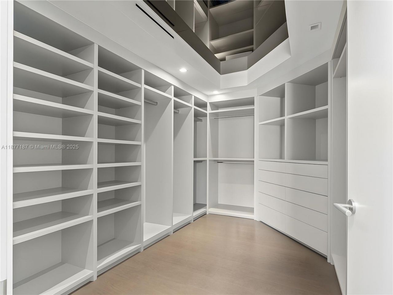 8011 Fisher Island Dr, Unit 8011, Miami Beach, FL 33109 Photo