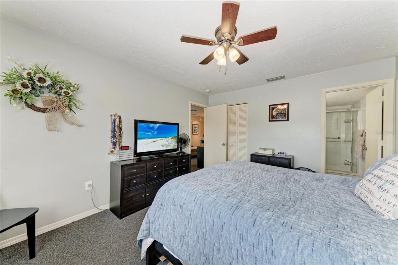 2124 Tamiami Trail, Unit 207, Sarasota, FL 34234 Photo