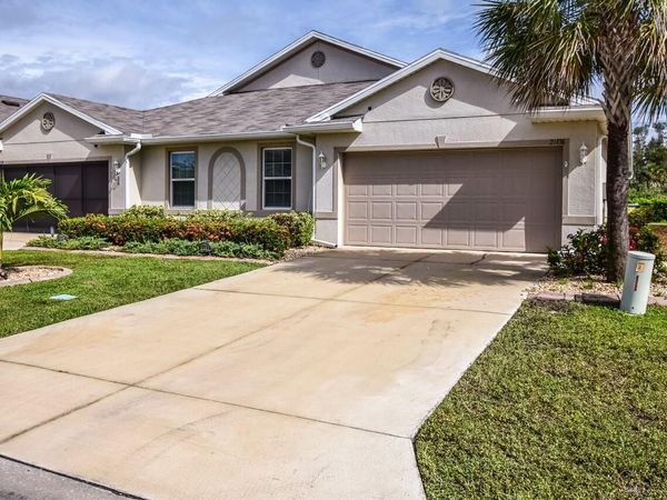 25136 E LENOX CIRCLE, PUNTA GORDA, FL 33950