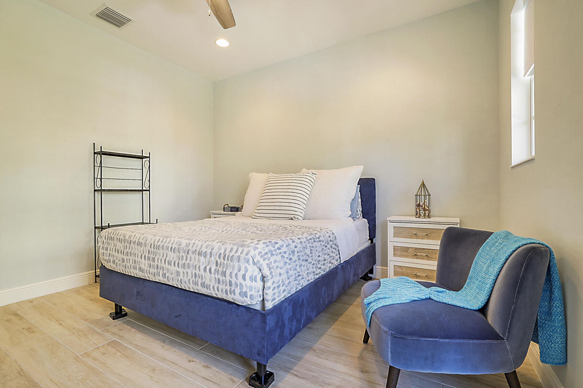 140 Ocean Breeze Drive, Juno Beach, FL 33408 Photo