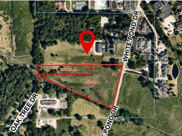 White Pond Drive, Copley, OH 44313