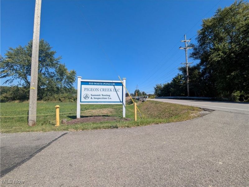 White Pond Drive, Copley, OH 44313 Photo 9