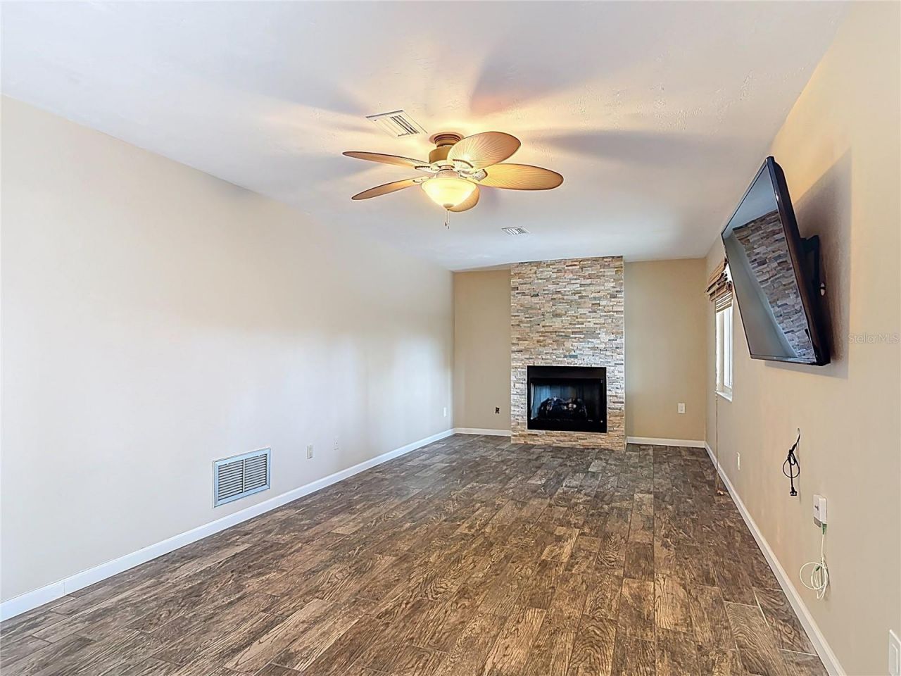 3813 Sandstone Court, New Smyrna Beach, FL 32169 Photo