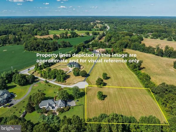 9 SOLITUDE COURT, LOTHIAN, MD 20711