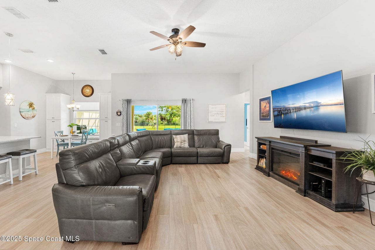 4009 Gardenwood Circle, Grant, FL 32949 Photo