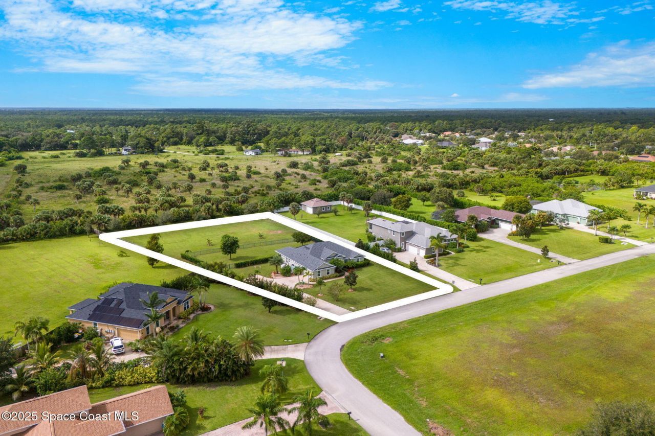 4009 Gardenwood Circle, Grant, FL 32949 Photo