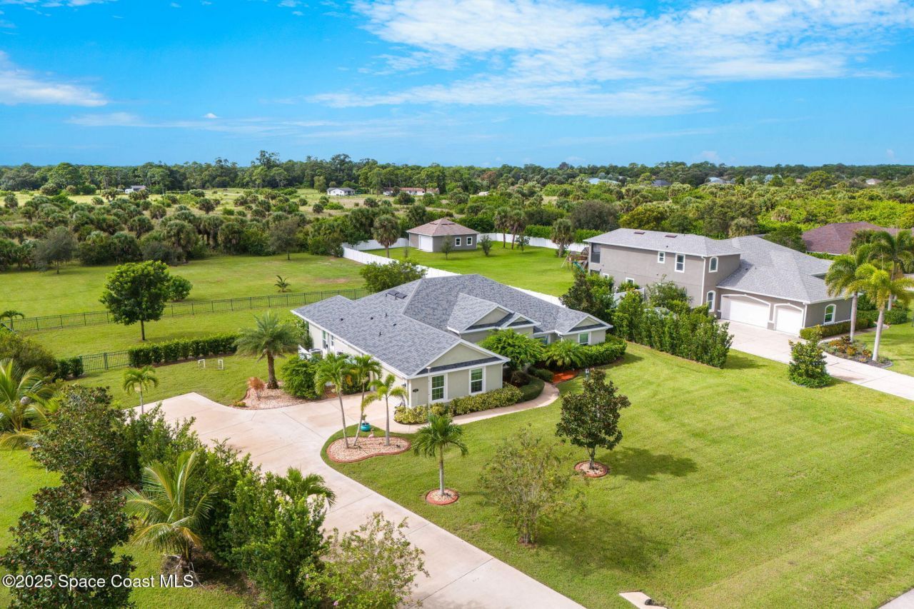 4009 Gardenwood Circle, Grant, FL 32949 Photo