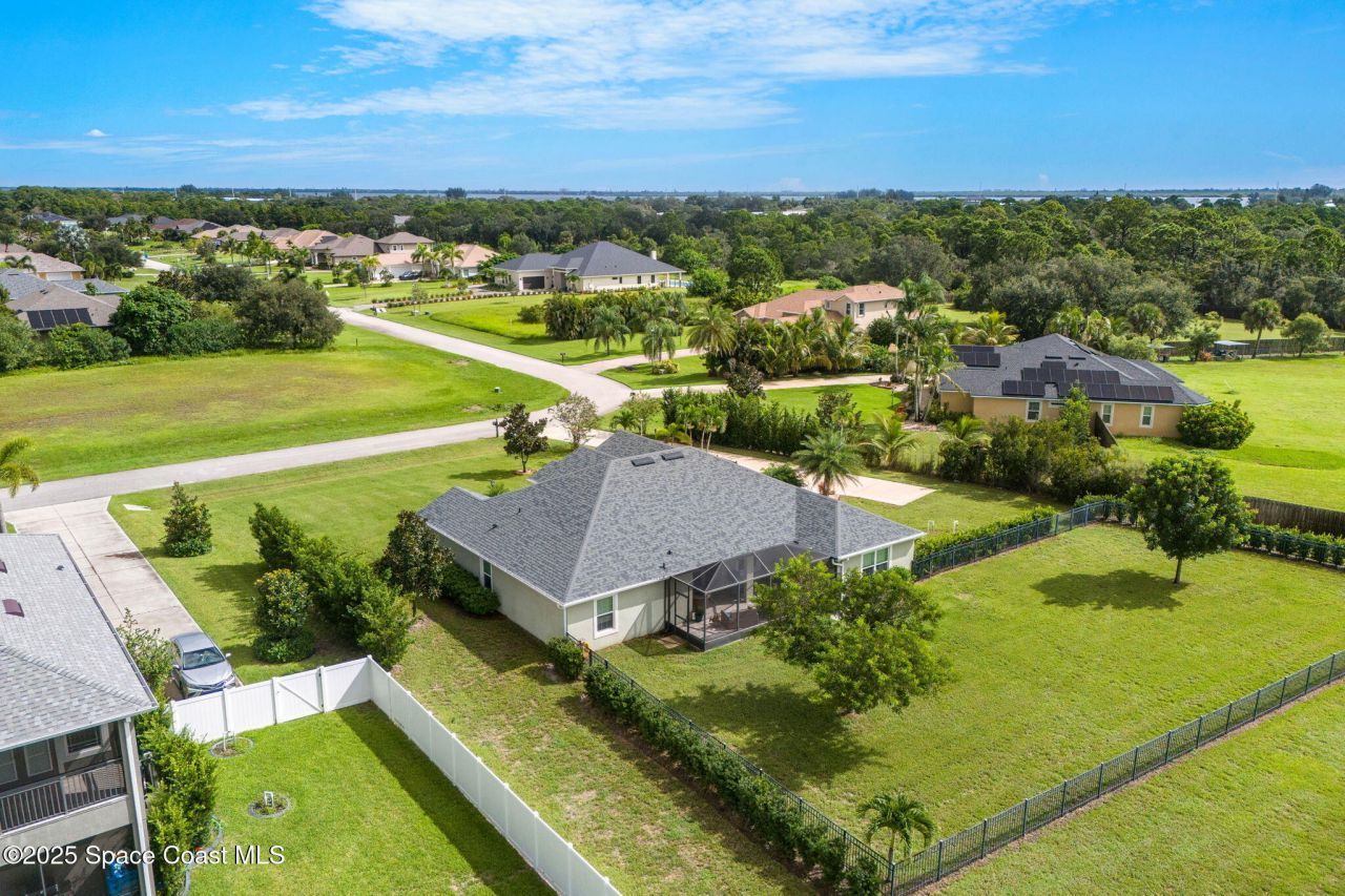 4009 Gardenwood Circle, Grant, FL 32949 Photo