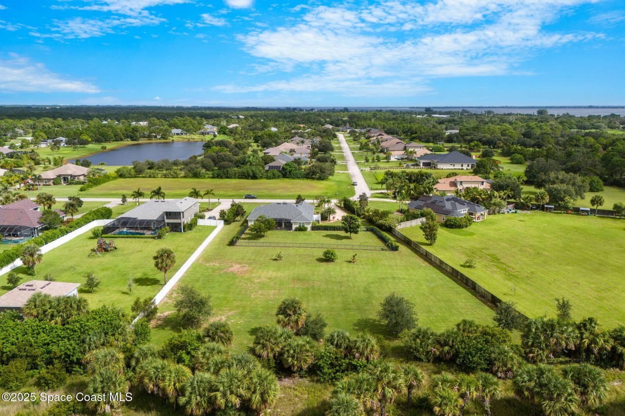 4009 Gardenwood Circle, Grant, FL 32949 Photo