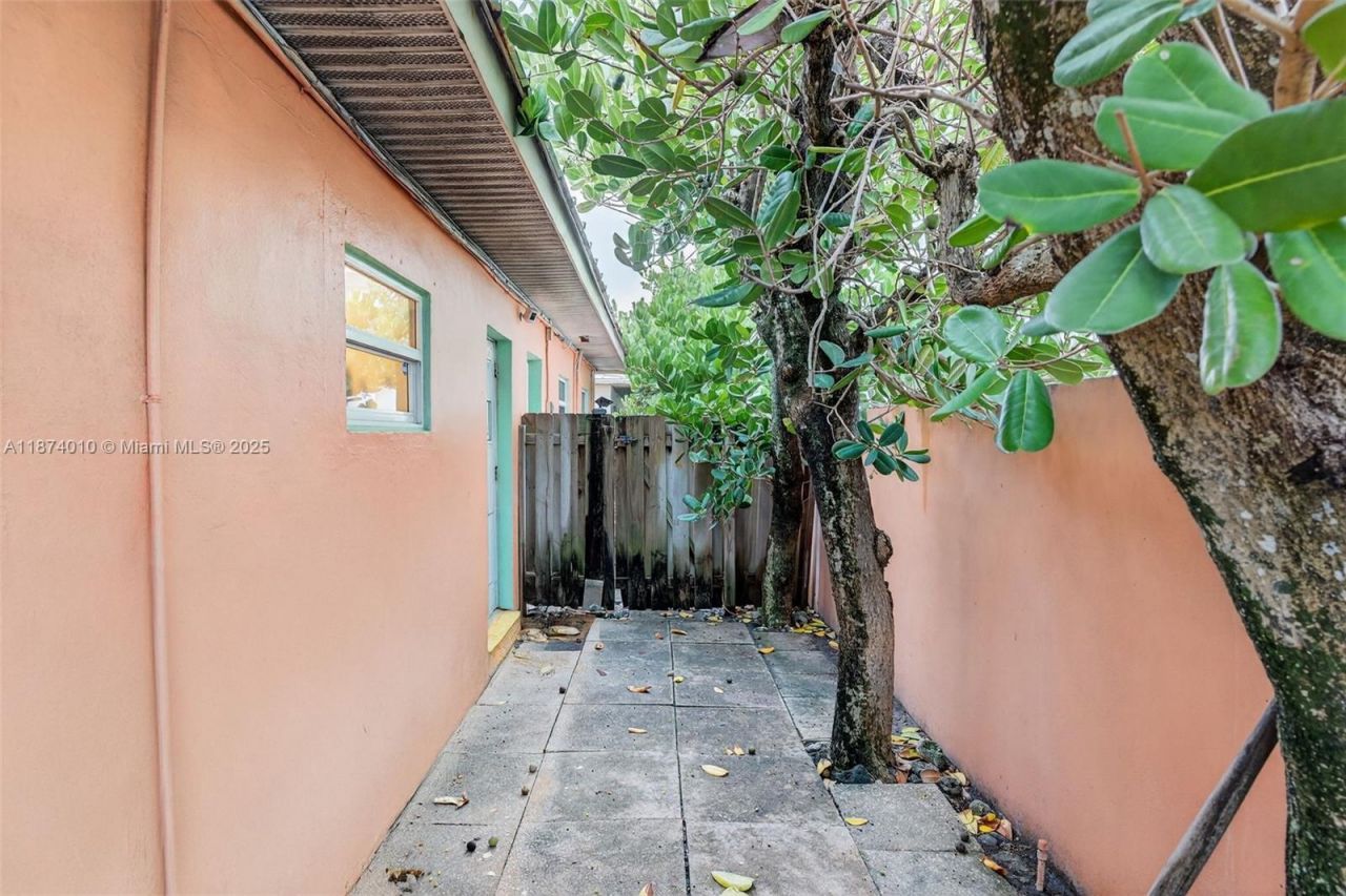 820 N Ocean Blvd, Unit 1, Pompano Beach, FL 33062 Photo