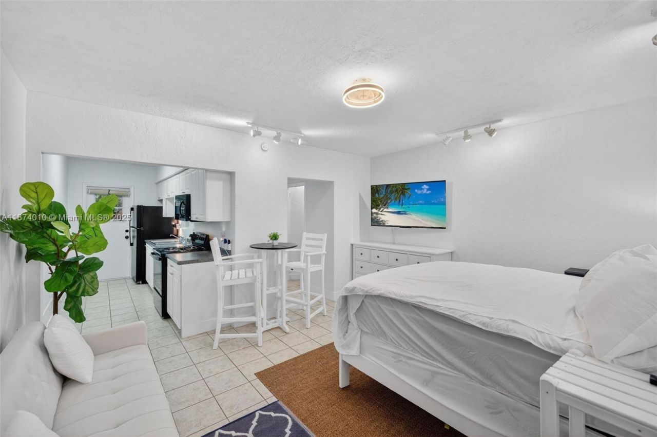 820 N Ocean Blvd, Unit 1, Pompano Beach, FL 33062 Photo