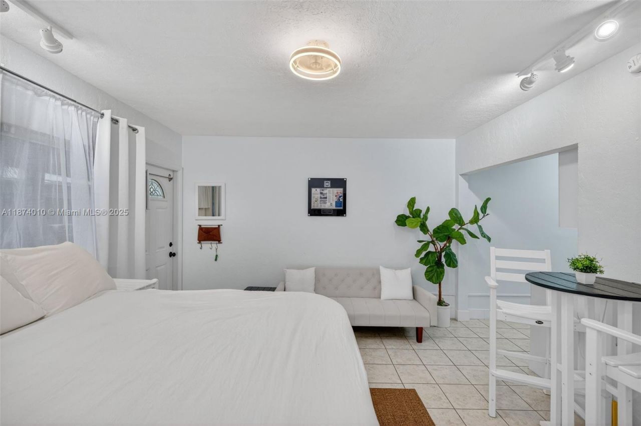820 N Ocean Blvd, Unit 1, Pompano Beach, FL 33062 Photo