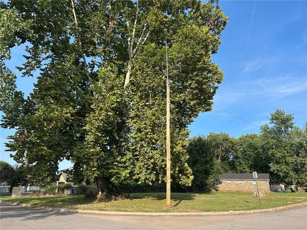 3401 N S Street , Fort Smith, AR 72904