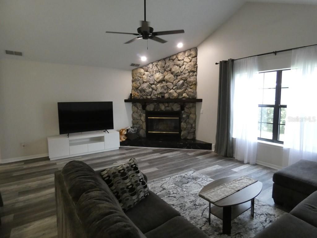 6534 Foxmoor Drive, Zephyrhills, FL 33542 Photo