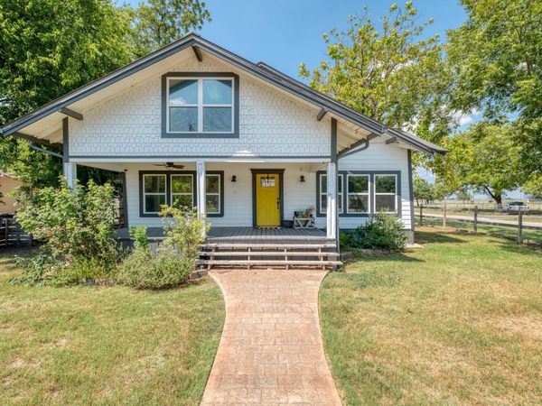 107 N Brazos ST, Granger, TX 76530