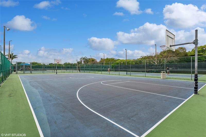 3901 Cocoplum Circle, Unit 3521, Coconut Creek, FL 33063 Photo