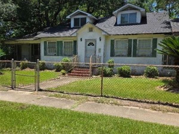 617 Oak Avenue, Mobile, AL 36610