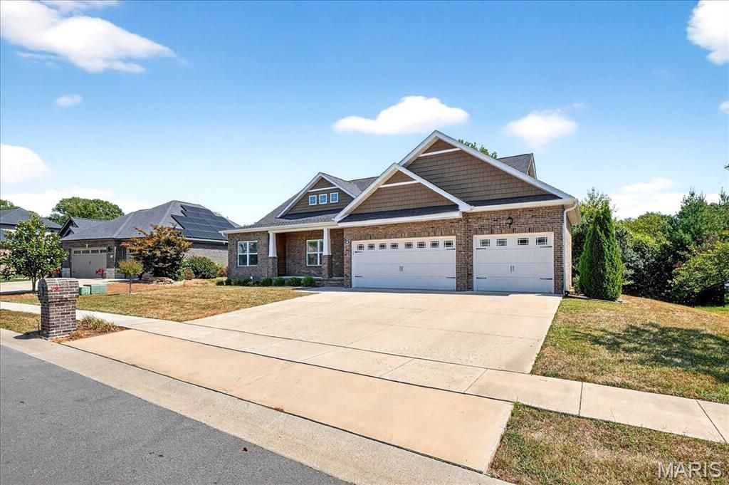 516 Ingleside Lane, O Fallon, IL 62269 Main Photo