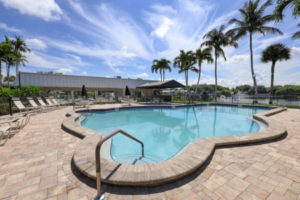 6881 NW 43rd Terrace, Coconut Creek, FL 33073 Photo