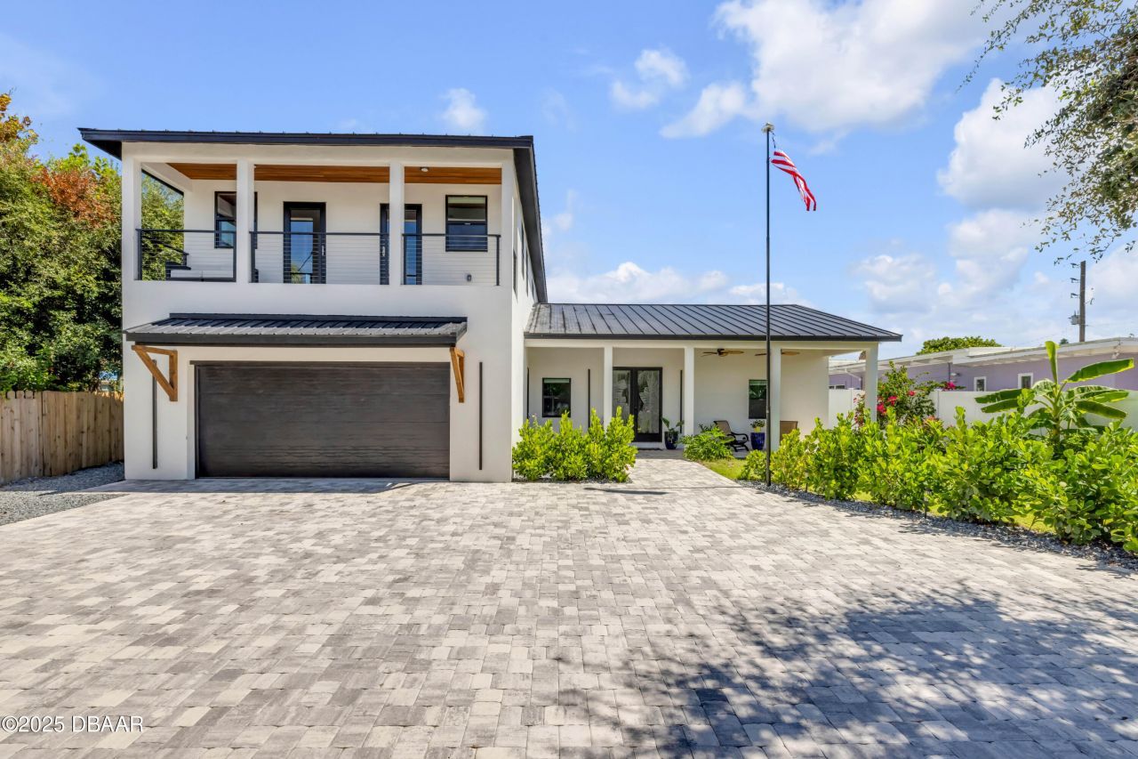 1707 N Peninsula Avenue, New Smyrna Beach, FL 32169 Photo