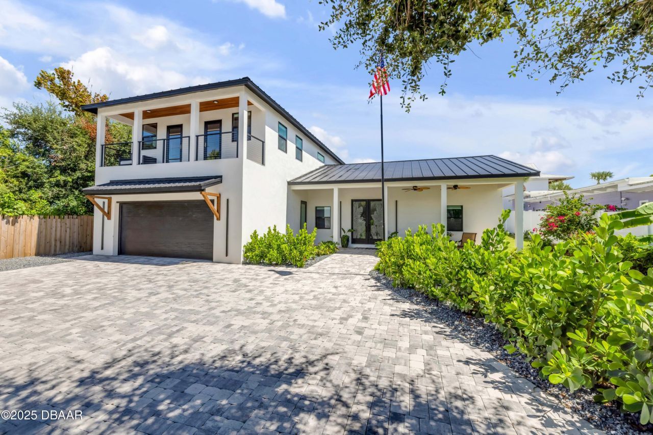 1707 N Peninsula Avenue, New Smyrna Beach, FL 32169 Photo