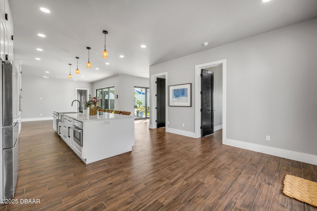 1707 N Peninsula Avenue, New Smyrna Beach, FL 32169 Photo