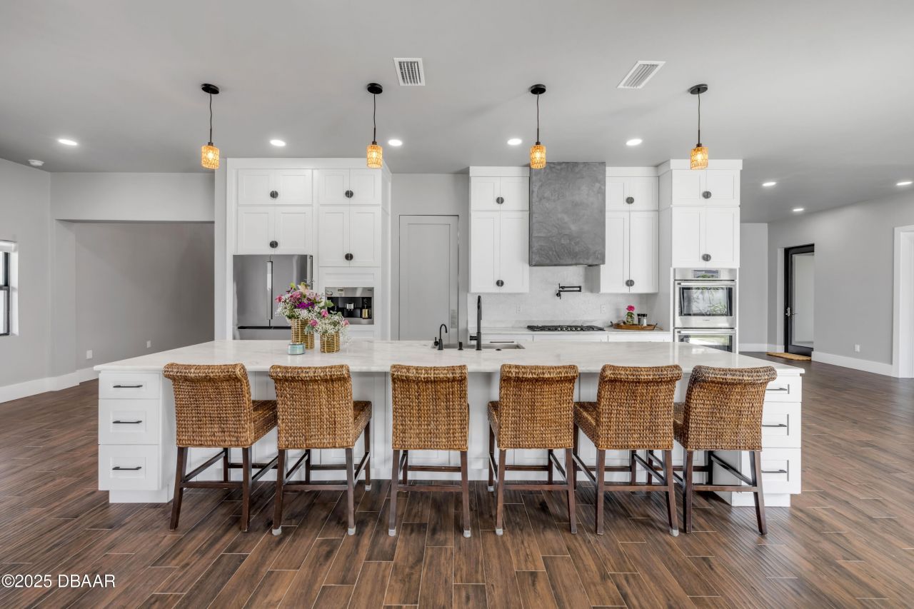 1707 N Peninsula Avenue, New Smyrna Beach, FL 32169 Photo