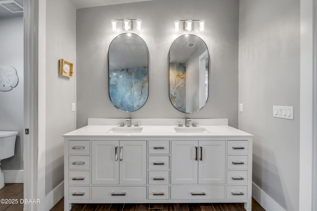 1707 N Peninsula Avenue, New Smyrna Beach, FL 32169 Photo