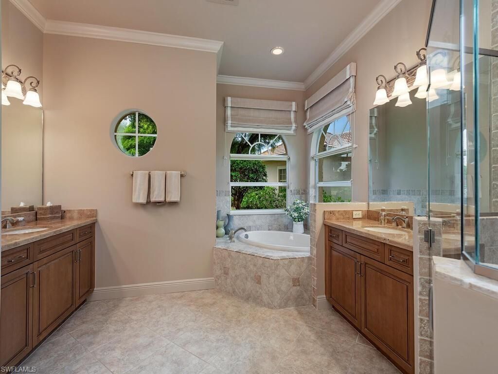 1749 Supreme Ct, Naples, FL 34110 Photo