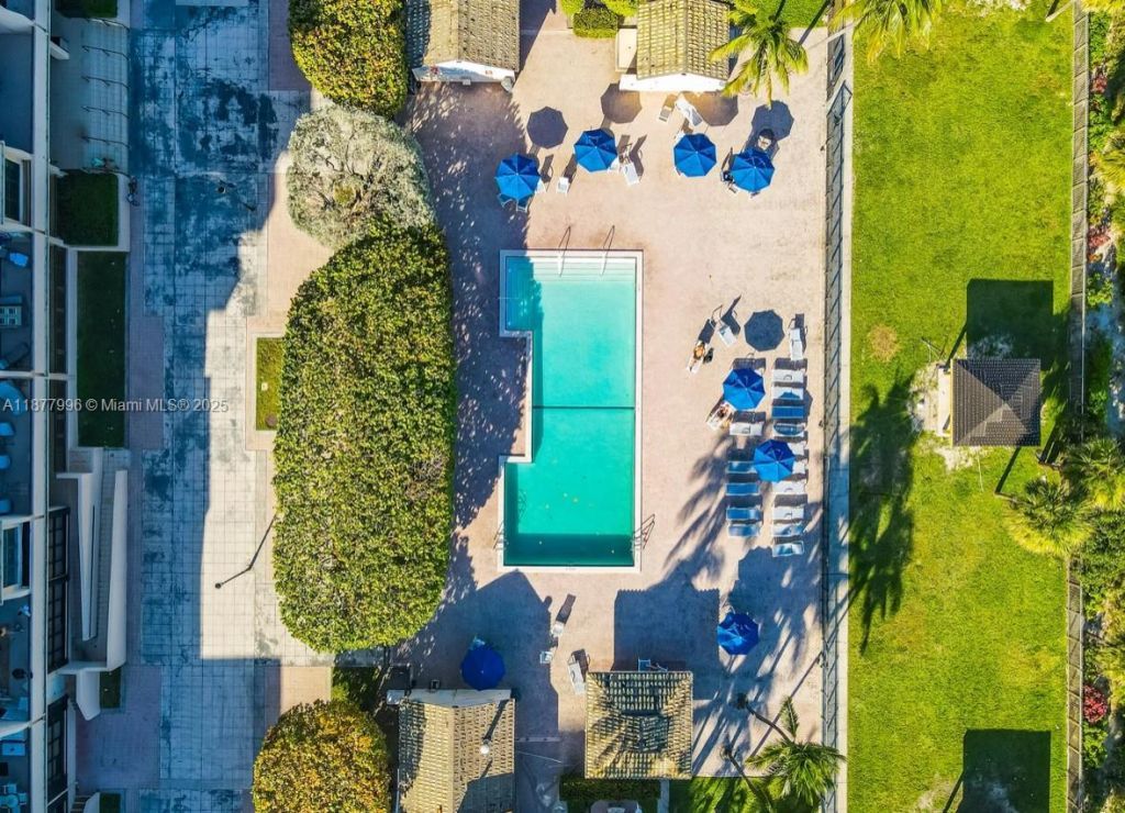 2555 Collins Ave, Unit 2200, Miami Beach, FL 33140 Photo