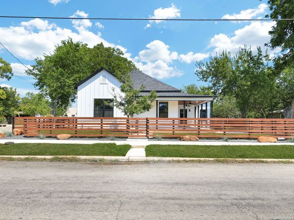 2425 Monterey St, San Antonio, TX 78207