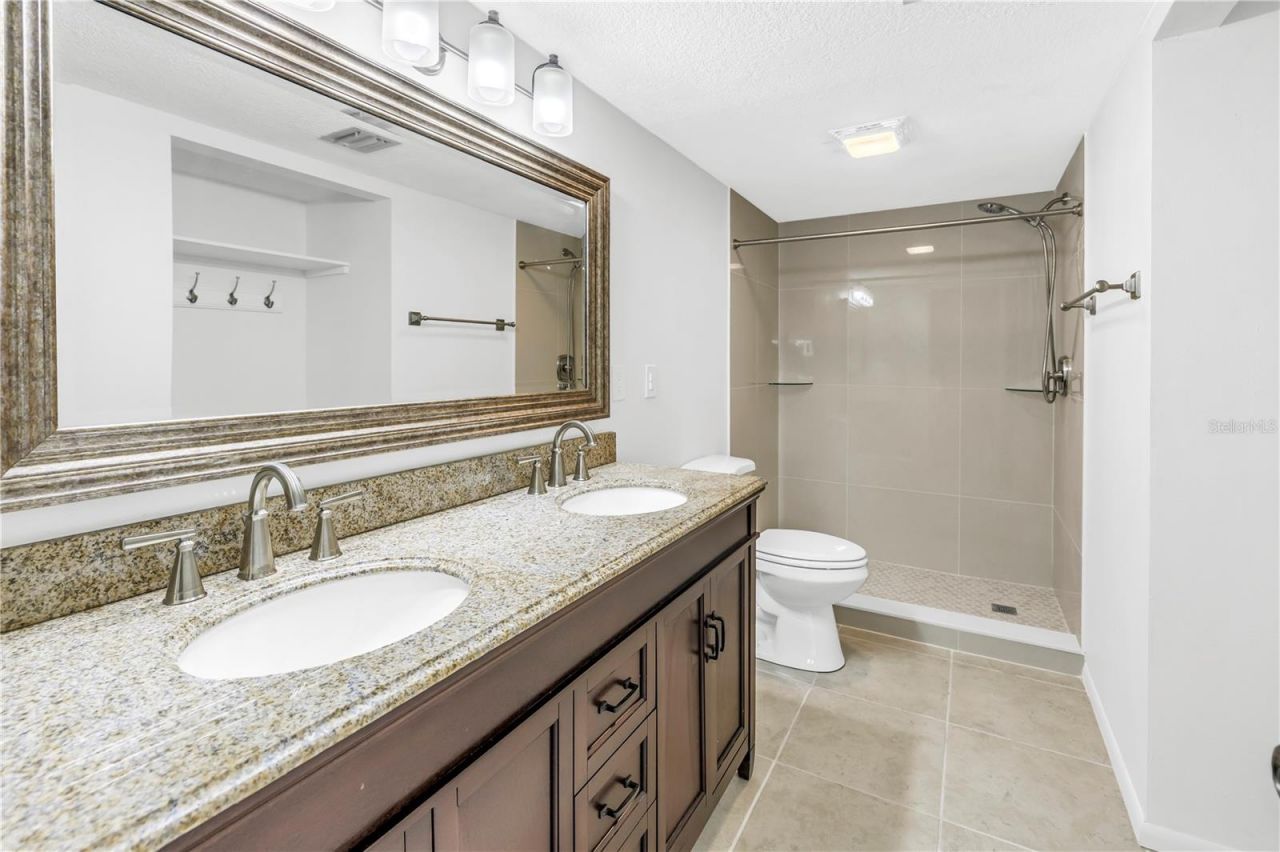 6116 43rd Street W, Unit 104D, Bradenton, FL 34210 Photo